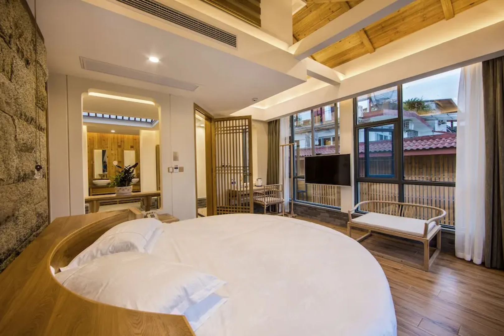 Wuyishan Old Street Hill Lodge
