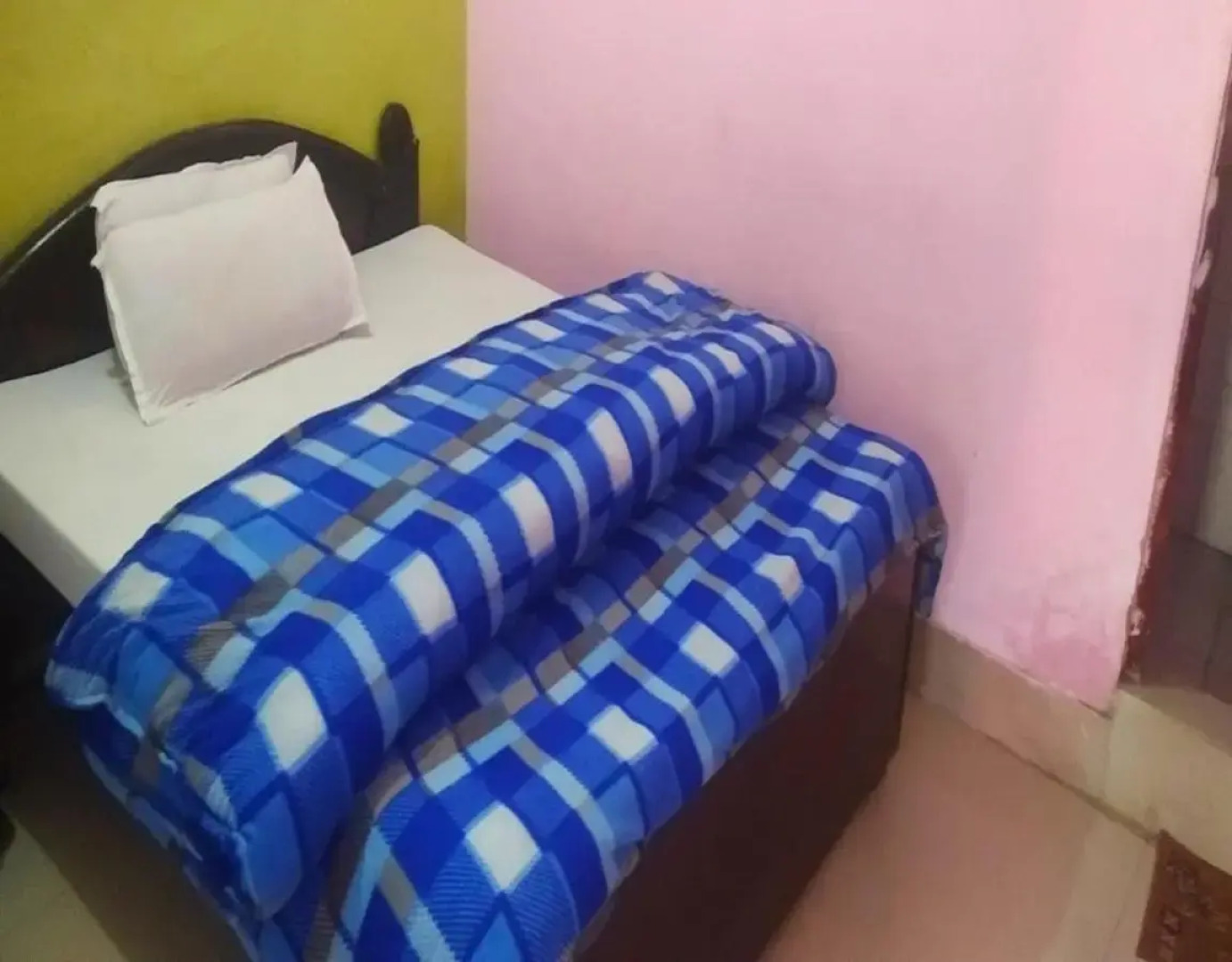 Ashish Bed & Breakfast by StayApart