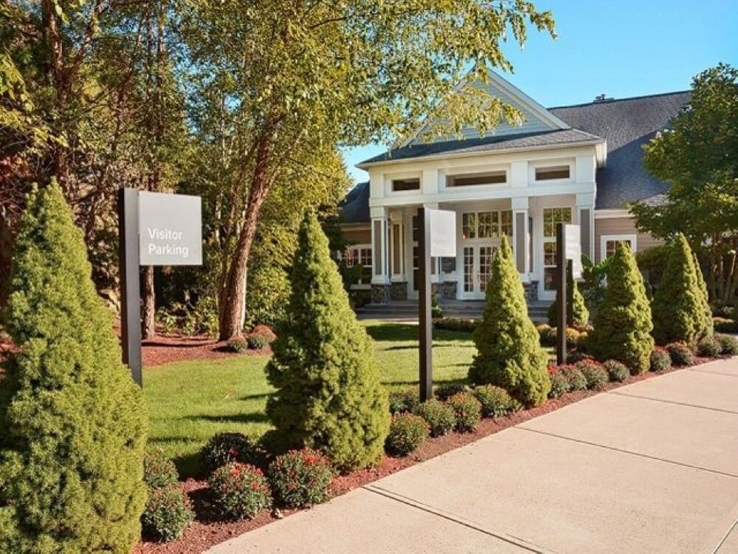 Global Luxury Suites at Waltham