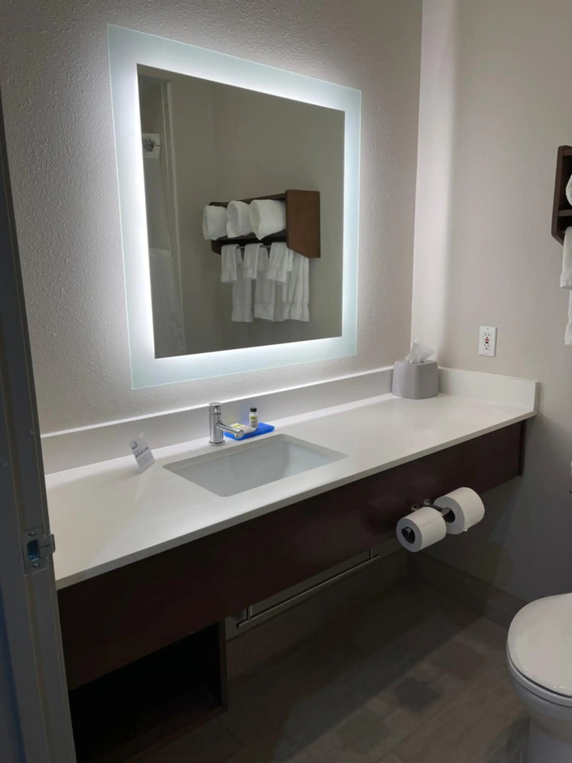 Holiday Inn Express & Suites Indianapolis Northwest by IHG