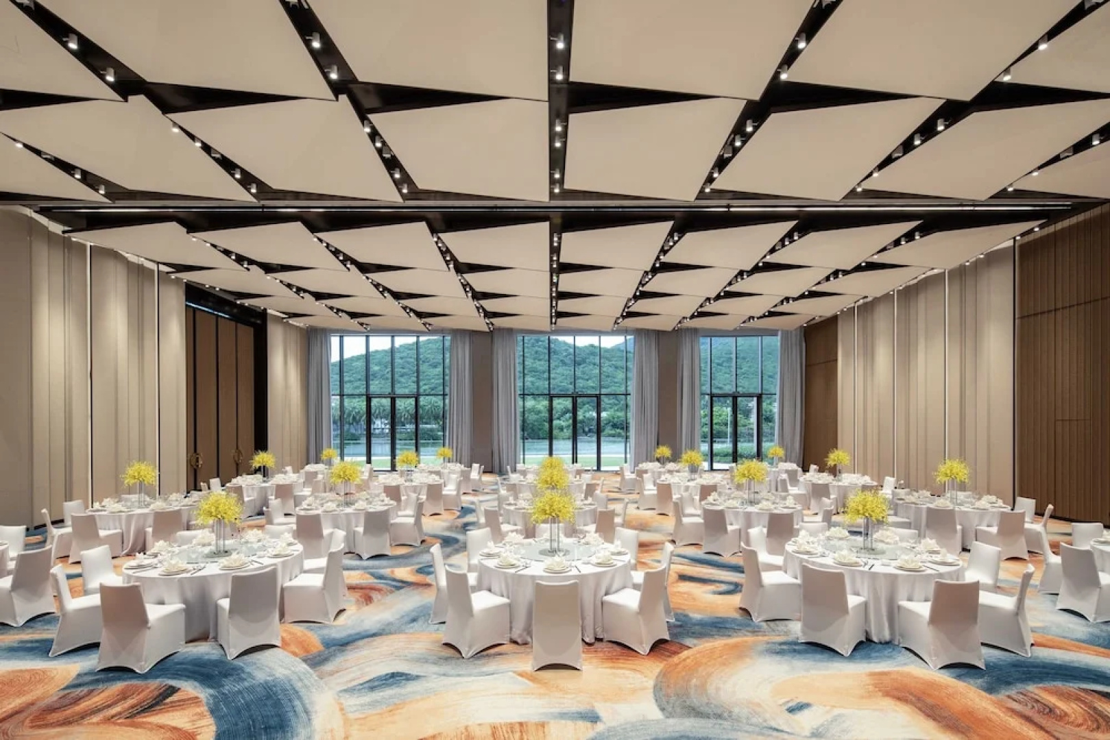 HUALUXE Sanya Yalong Bay Resort by IHG