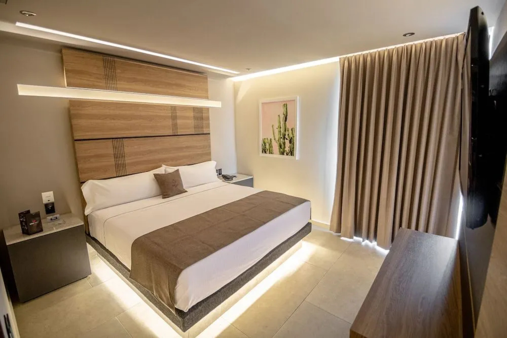 Heat Suites - Adults Only