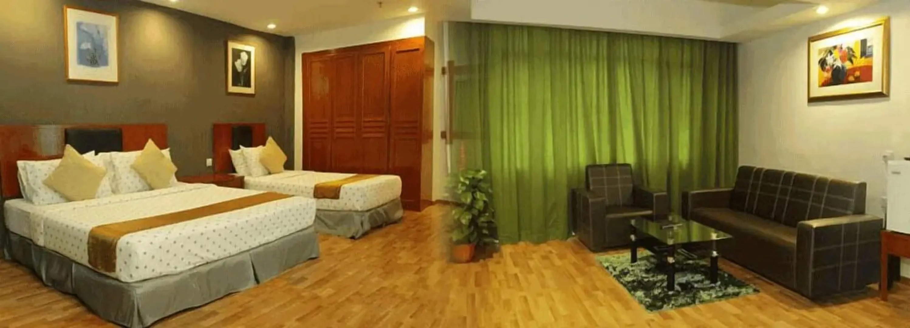 Mayres Hotel Kota Tinggi