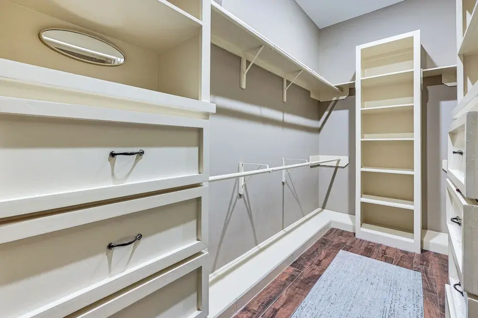 1 Mi to Utrgv Stadium: Roomy Retreat w/ Pool, Yard