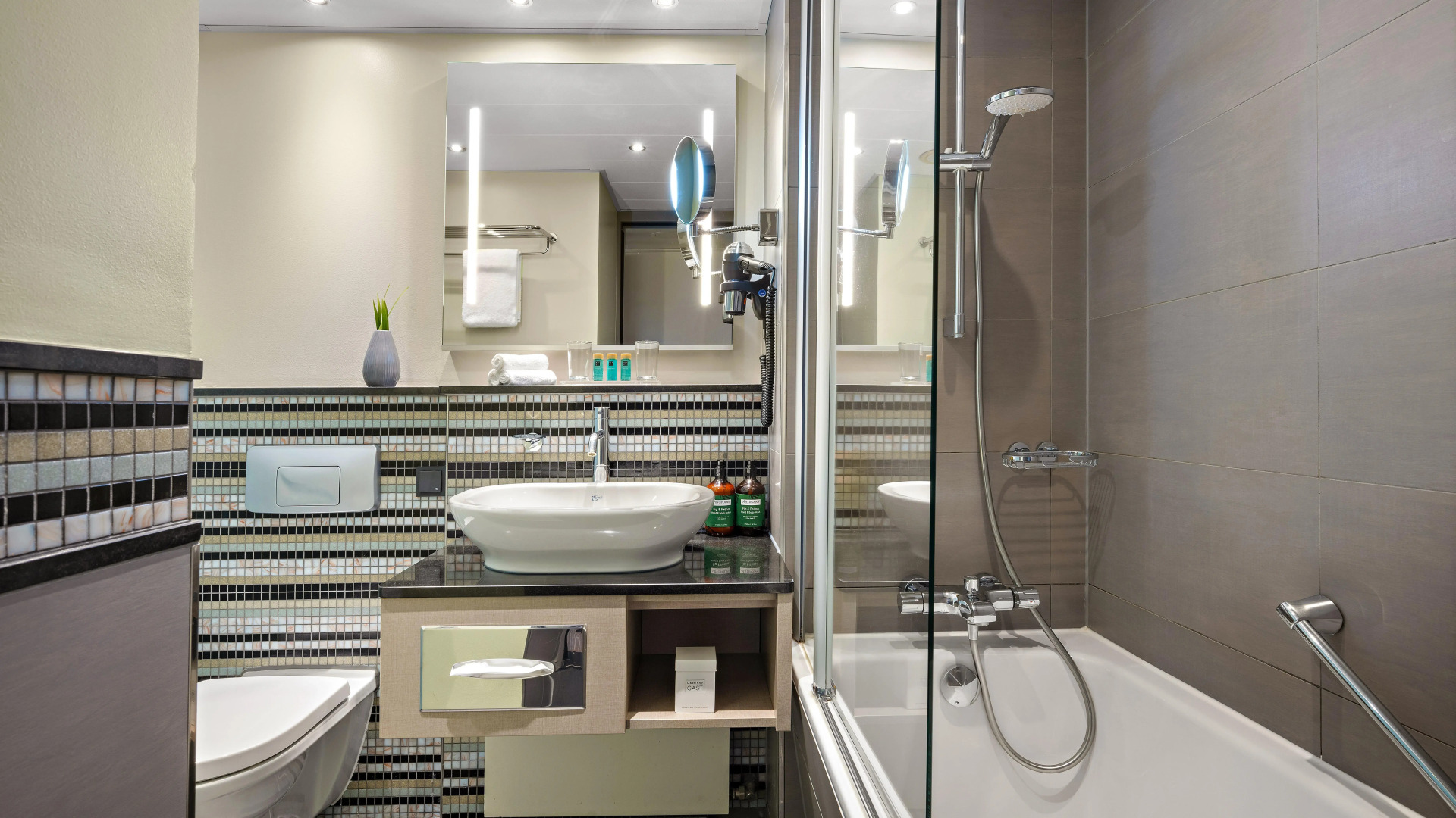 Crowne Plaza Berlin City Centre by IHG