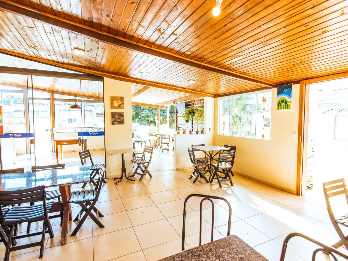 VELINN Pousada Praia do Perequê