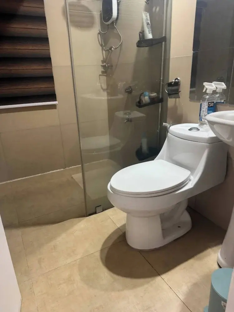 BGC Cheap Condo in BGC 5thavenue -23rd Street