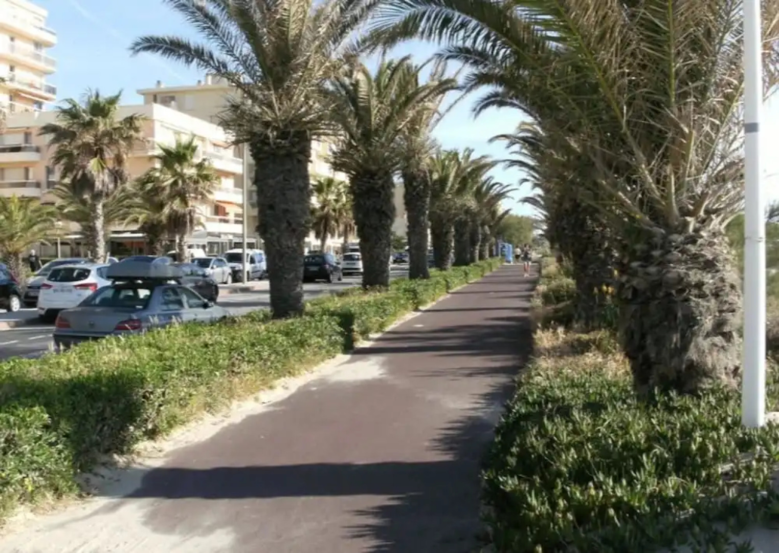 Studio in Canet-en-roussilon, With Wonderful Mountain View and Furnish