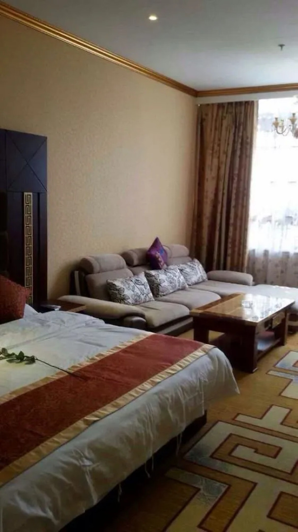 Jianshui San Long Hotel