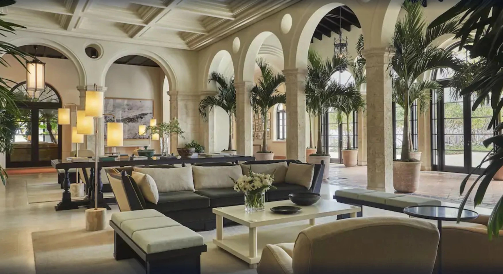 Four Seasons Hotel at The Surf Club