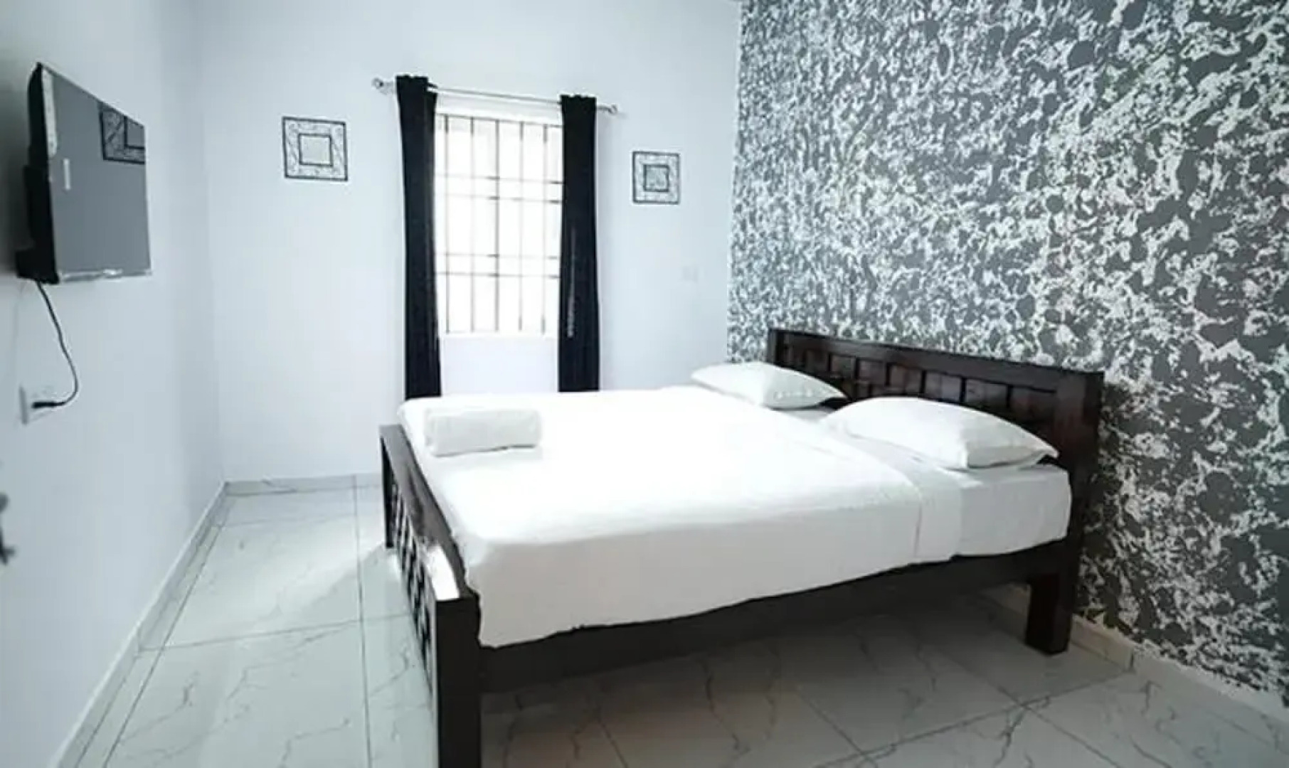 FabExpress French Villa