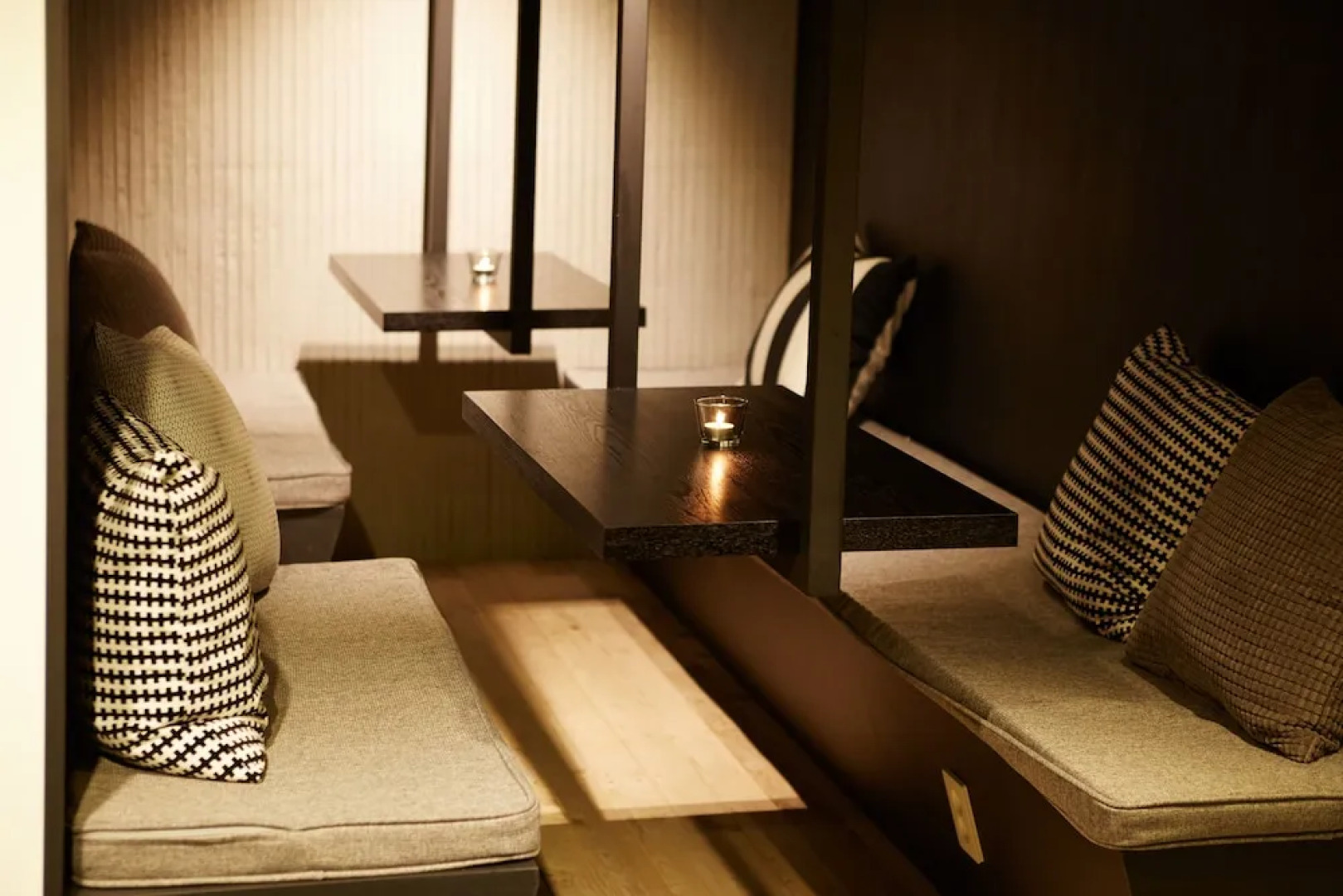 Haru Hotel & Guesthouse - Hostel