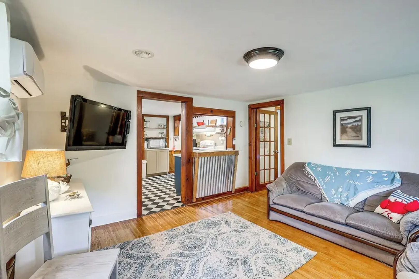 Peaceful Countryside Home ~ 6 Mi to Lewes Beach!