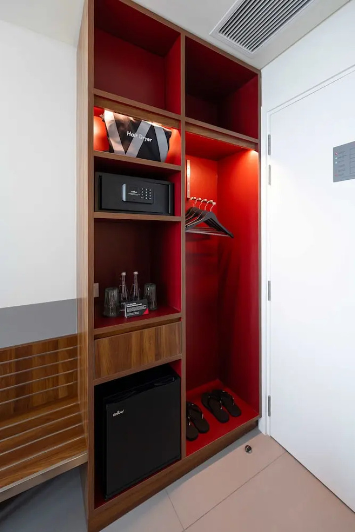 Wink Hotel Tuy Hoa Beach - 24hrs stay & Rooftop Pool Bar