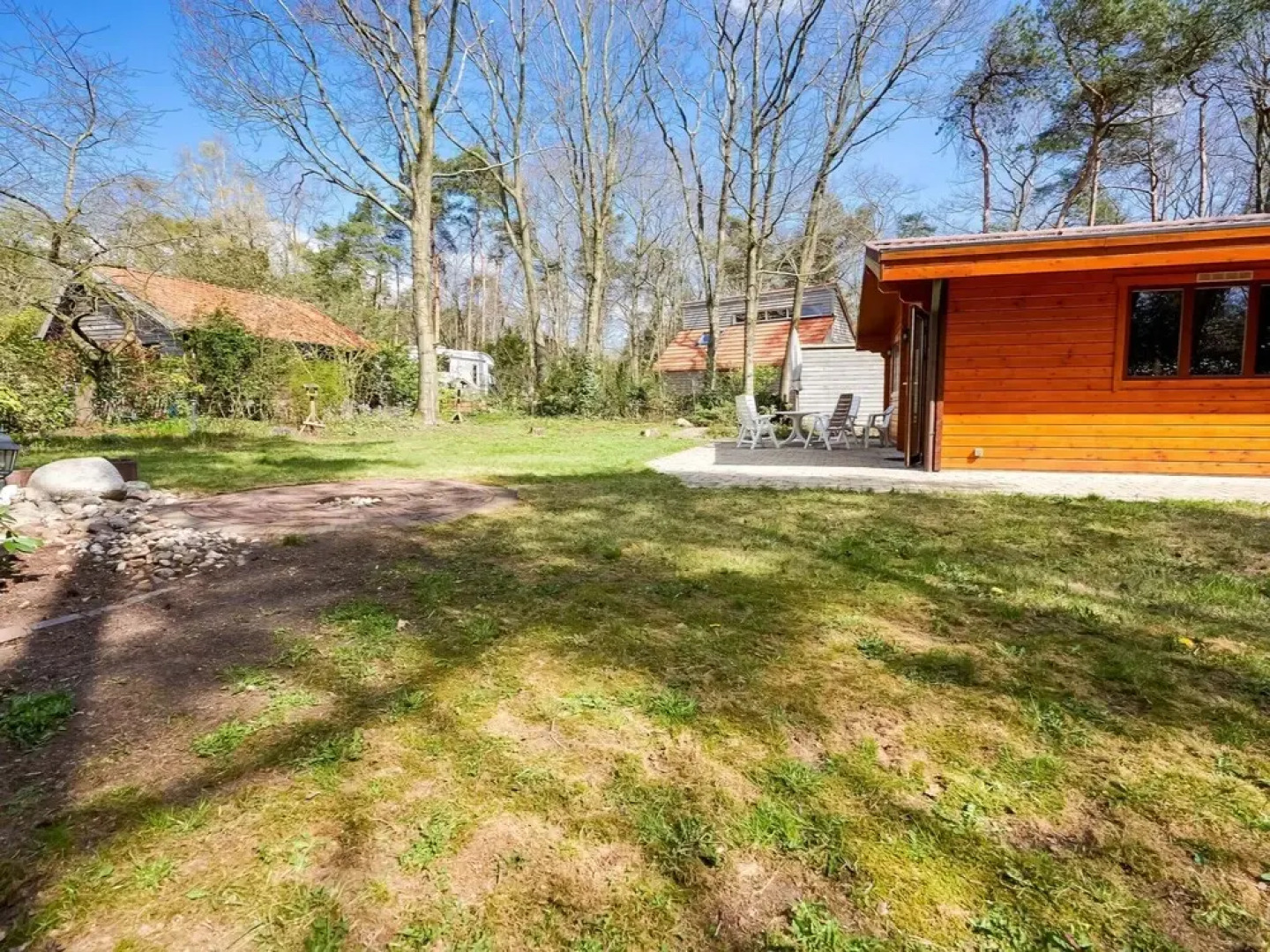 Garden-View Bungalow in Holten near Forest