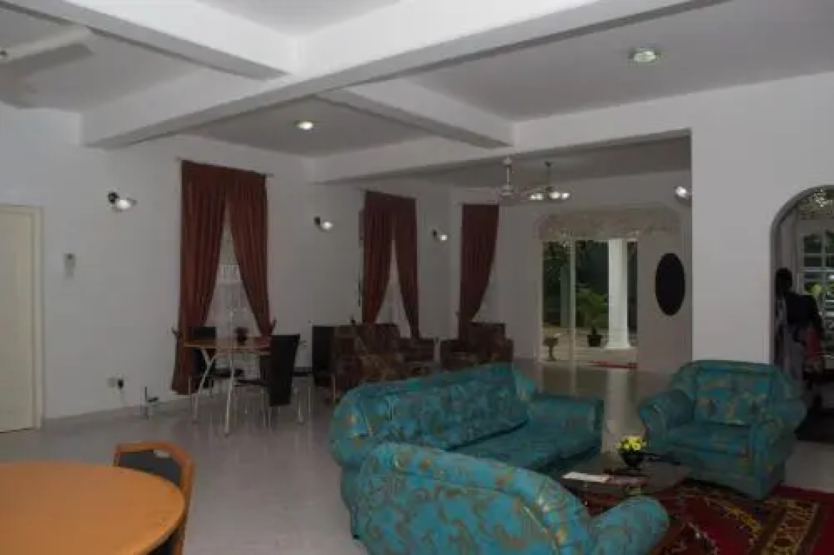 Sethsura Grand Hotel