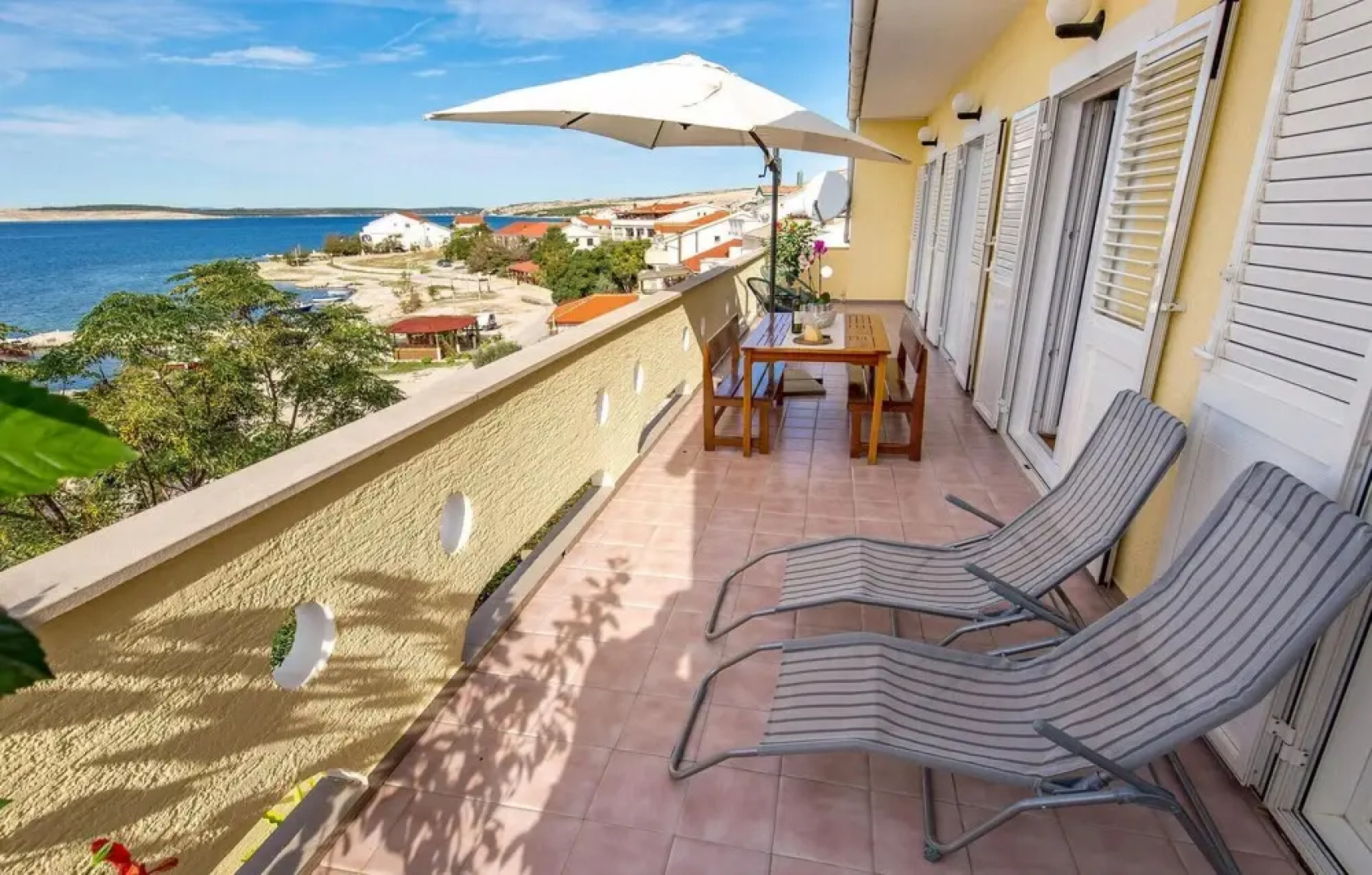 Stunning Apartment in Kustici With 3 Bedrooms and Wifi