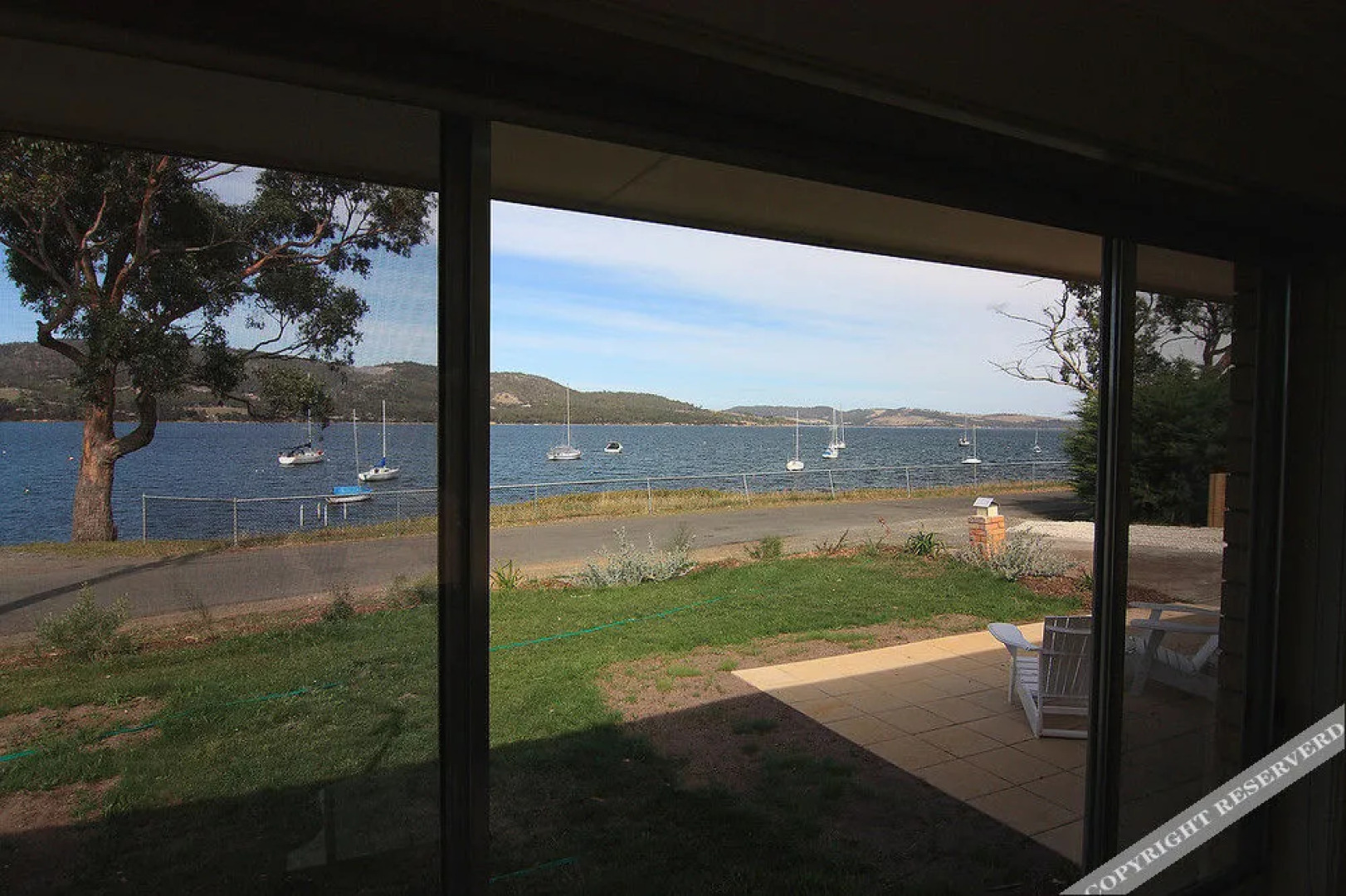 Waterfront Holiday Home - Esplanade 54
