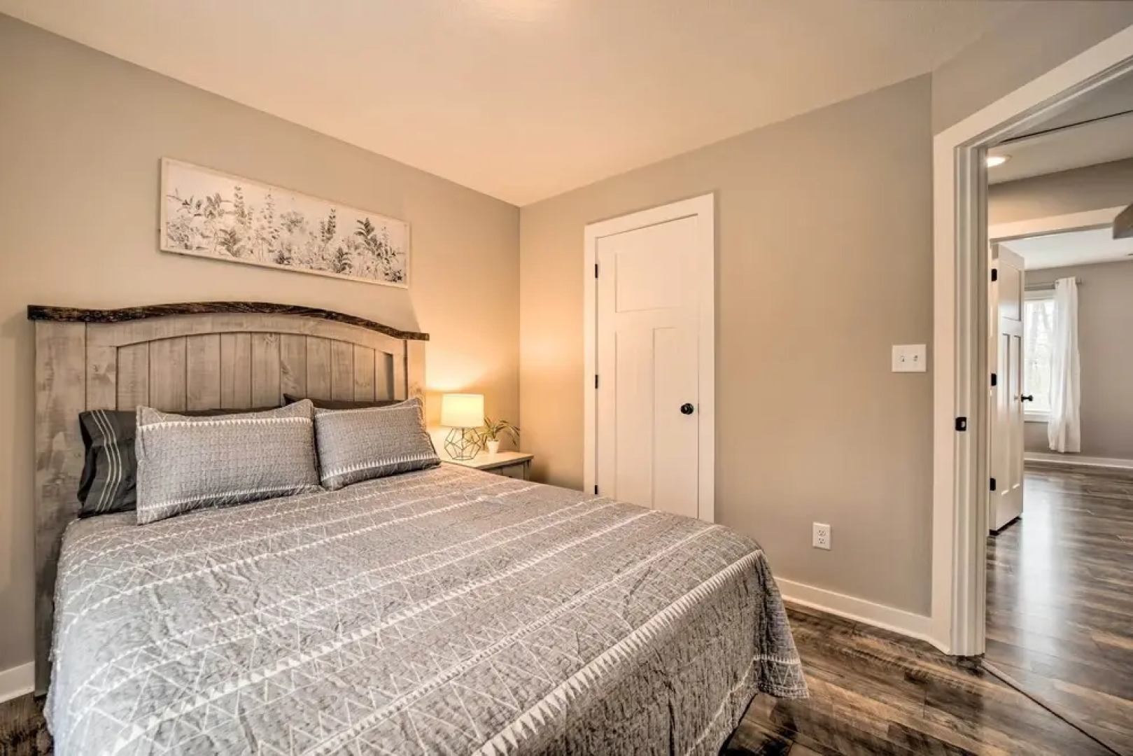 Asheville Area Hideaway w/ Hot Tub + Deck!