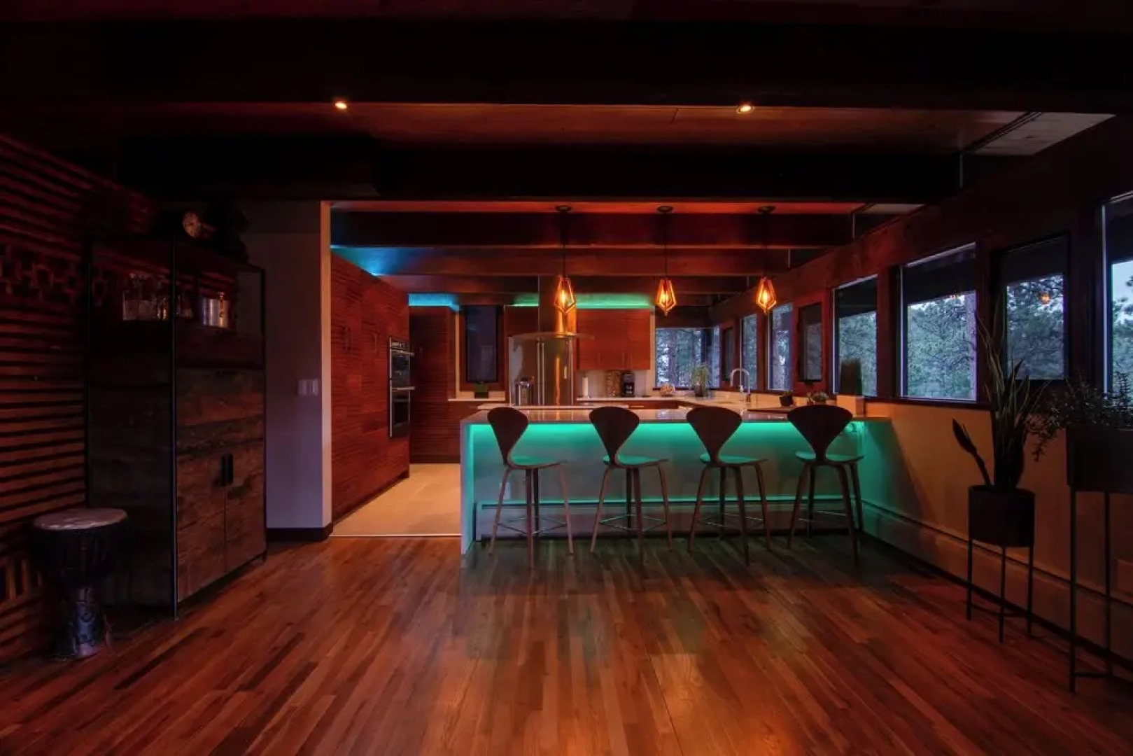 Chic Boulder Mountain Home w/ Hot Tub + Views