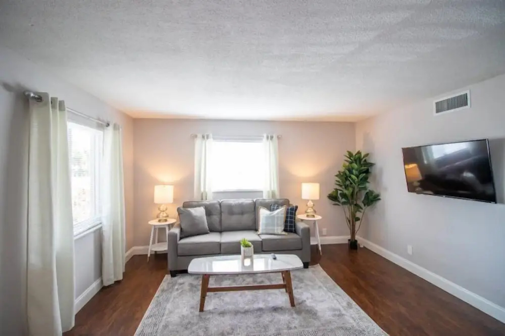 Brief Homes - Oakland Park Victor 2 Bedroom #6