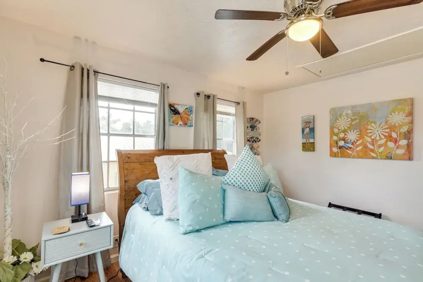 3 Mi to Boardwalk: Bacliff Apartment w/ Hot Tub