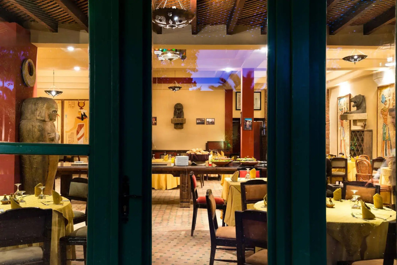 Oscar Hotel by Atlas Studios