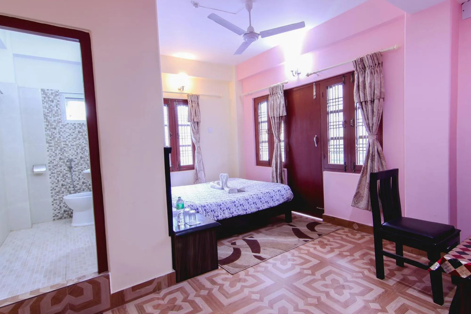 Hotel Middle Path and Spa