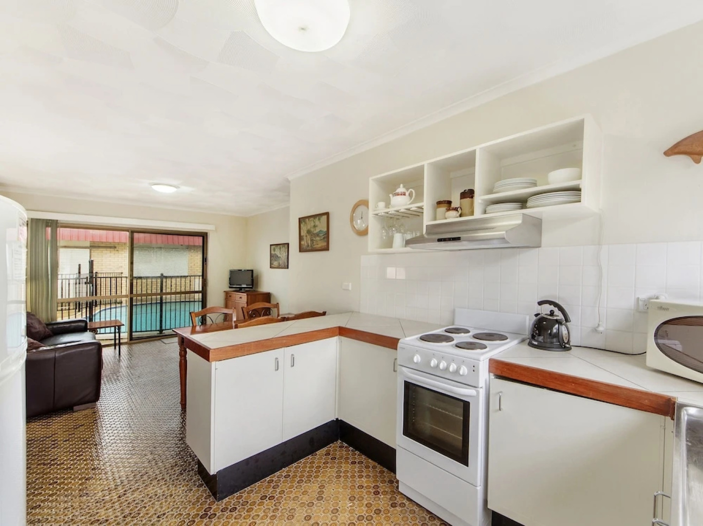 Beachfront Studio and Private Pool