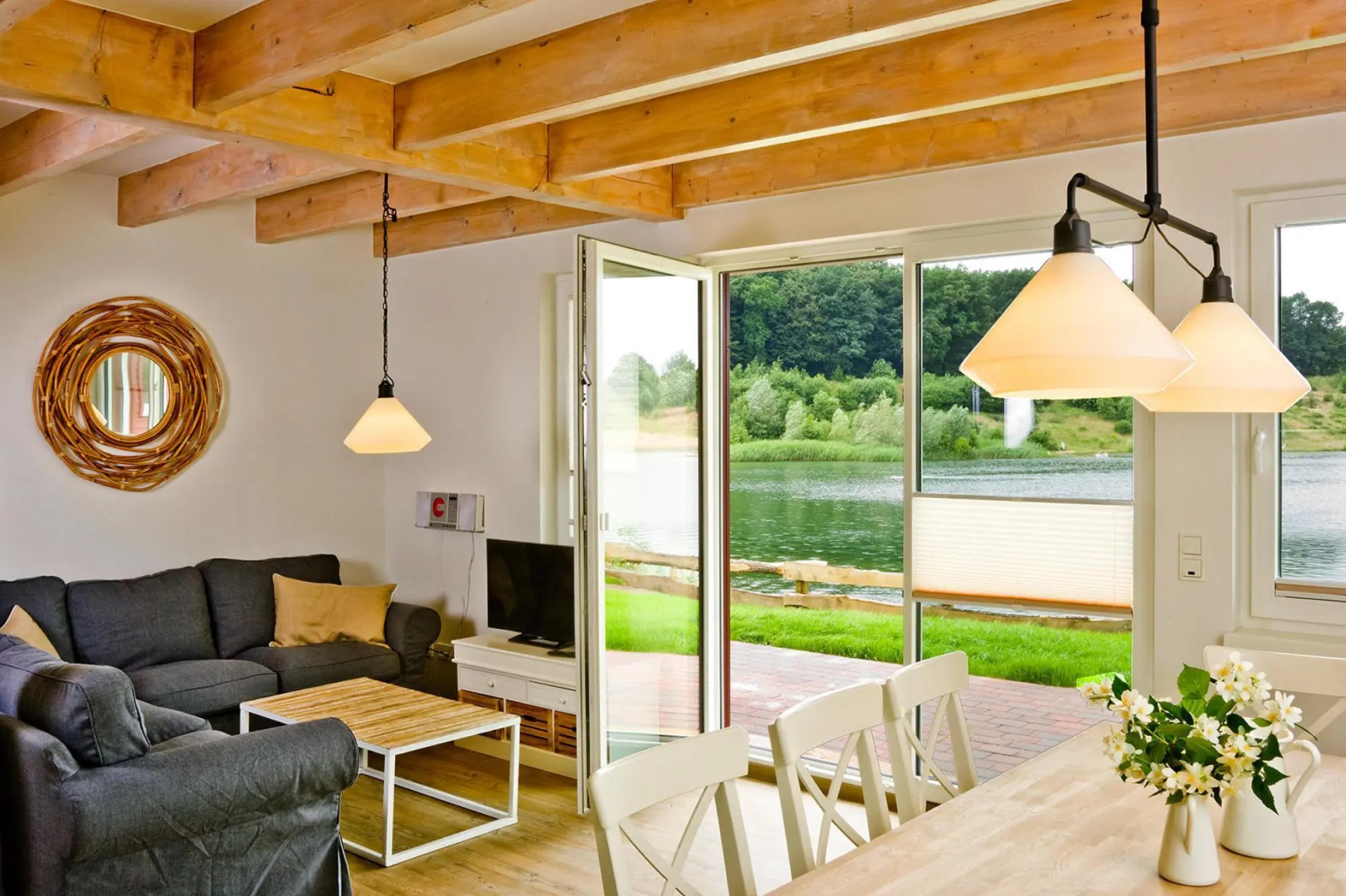Holiday homes by the lake in the Geesthof holiday park, Hechthausen