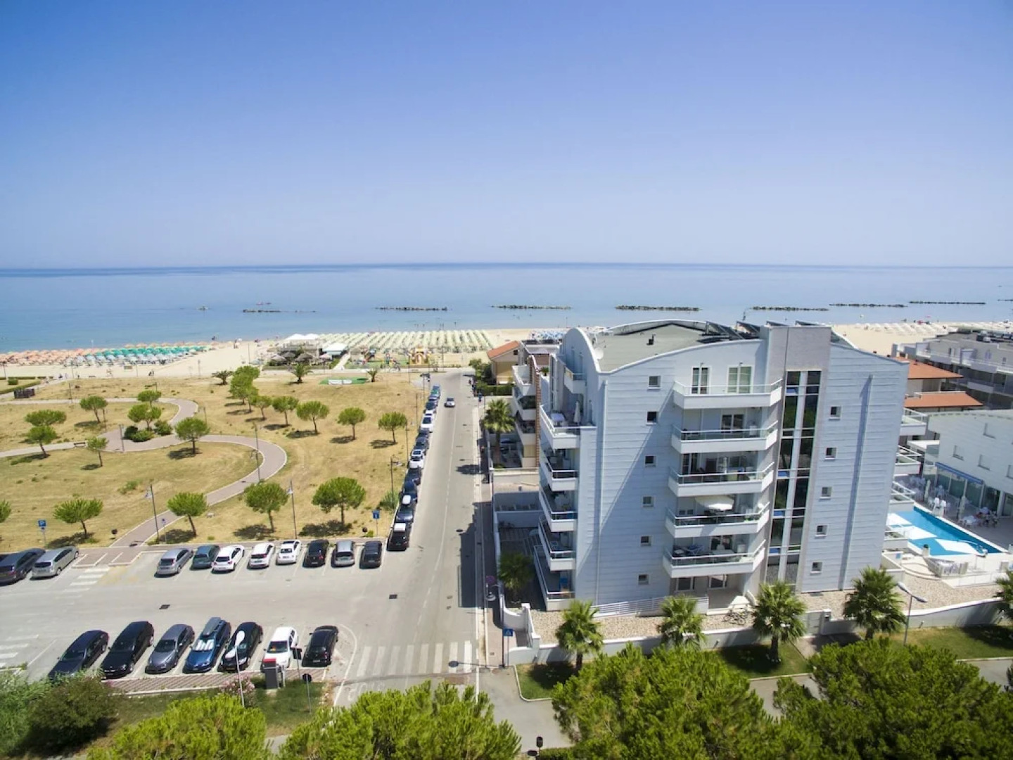 Residence With Pool in Roseto Degli Abruzzi Near the Sea