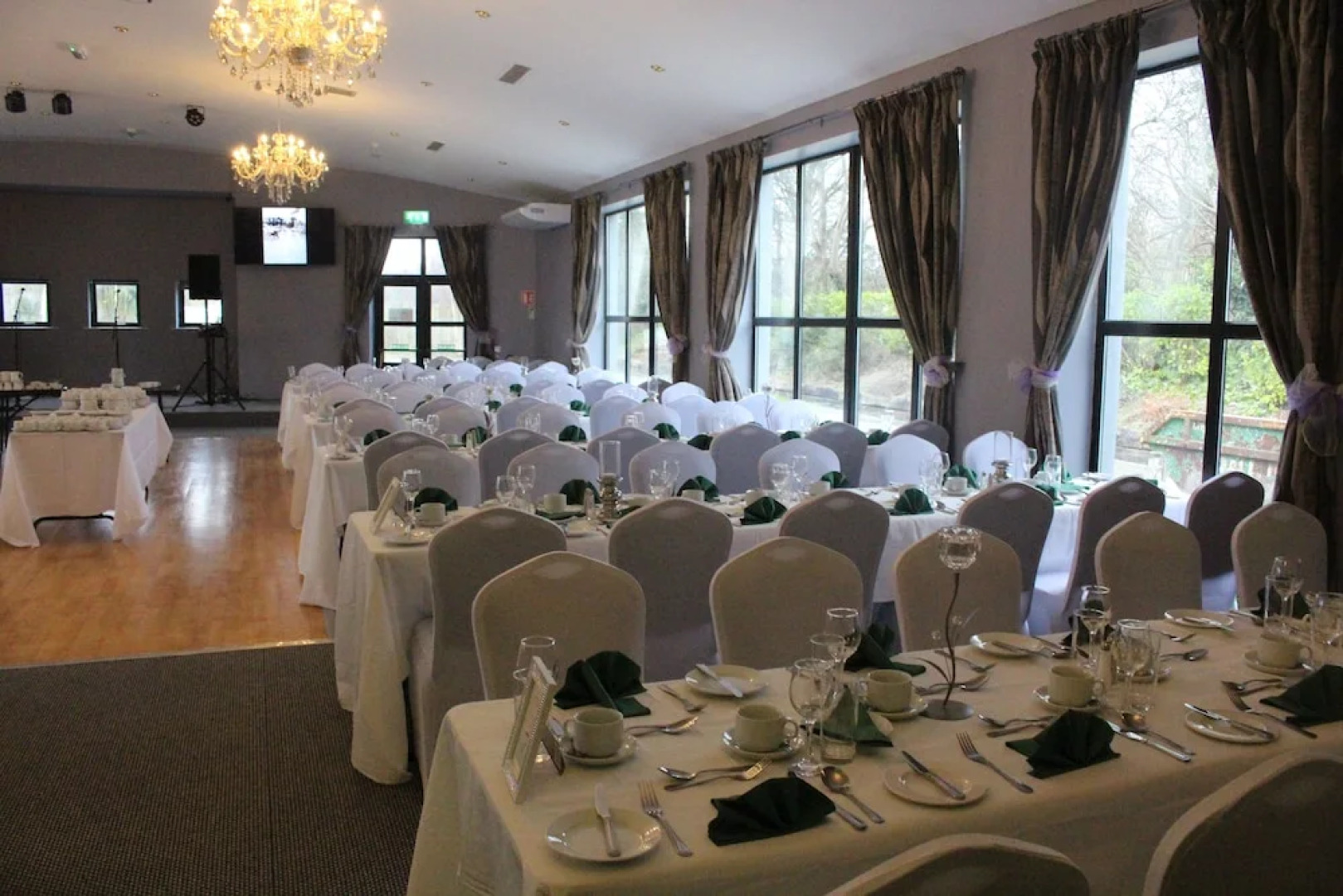 Blackwater Lodge Hotel