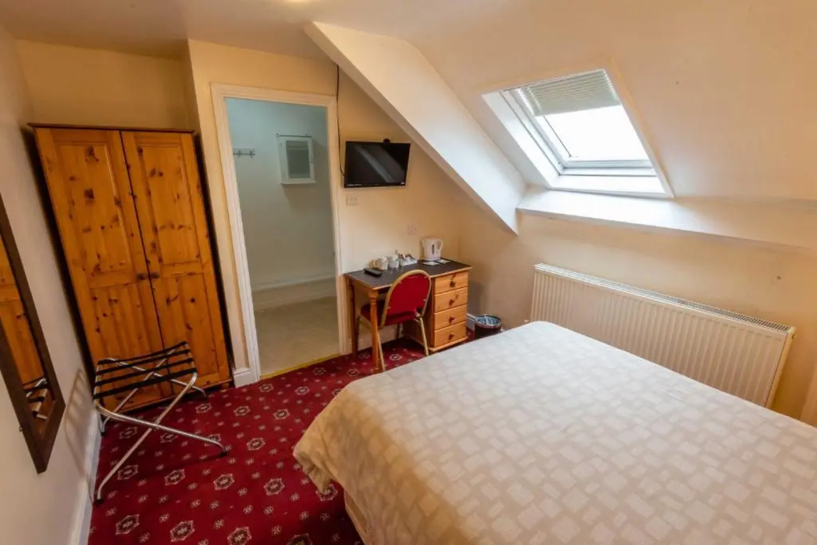 Aarondale Guest House