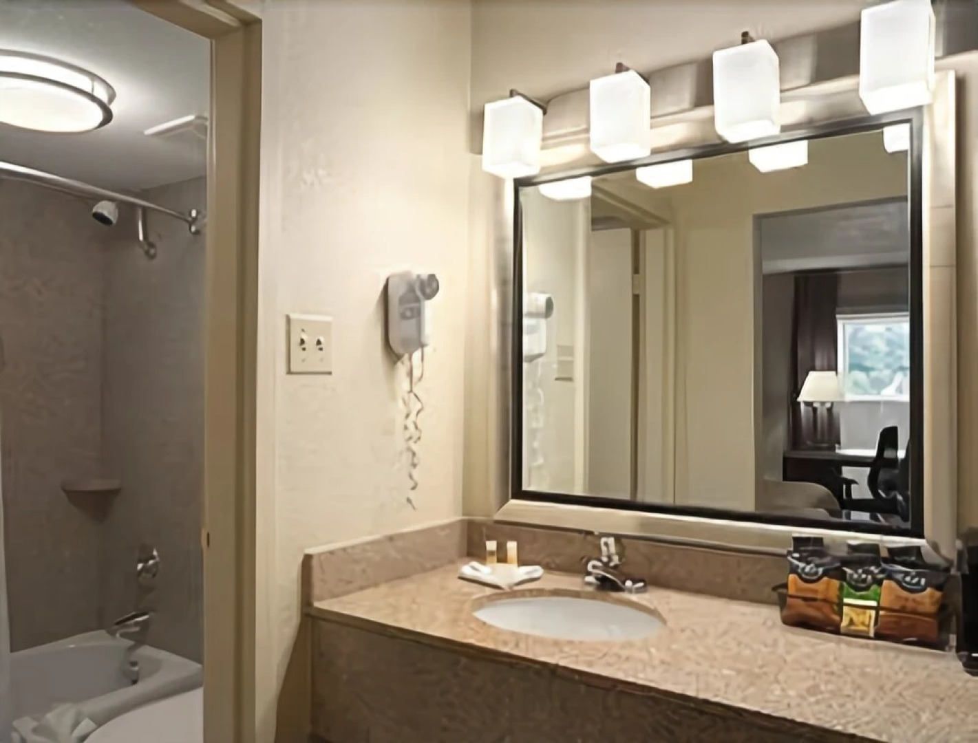 Days Inn by Wyndham Oil City Conference Center