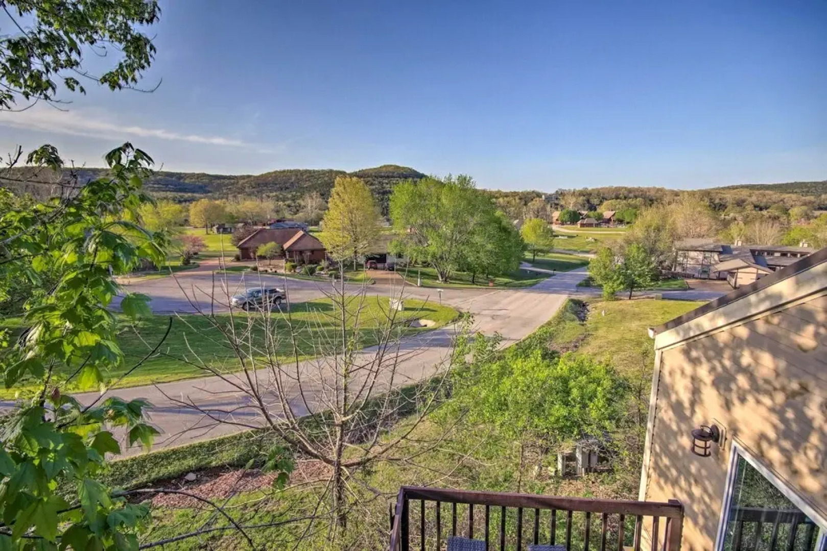 Condo w/ Golf Courses On-site < 1 Mi to Lake