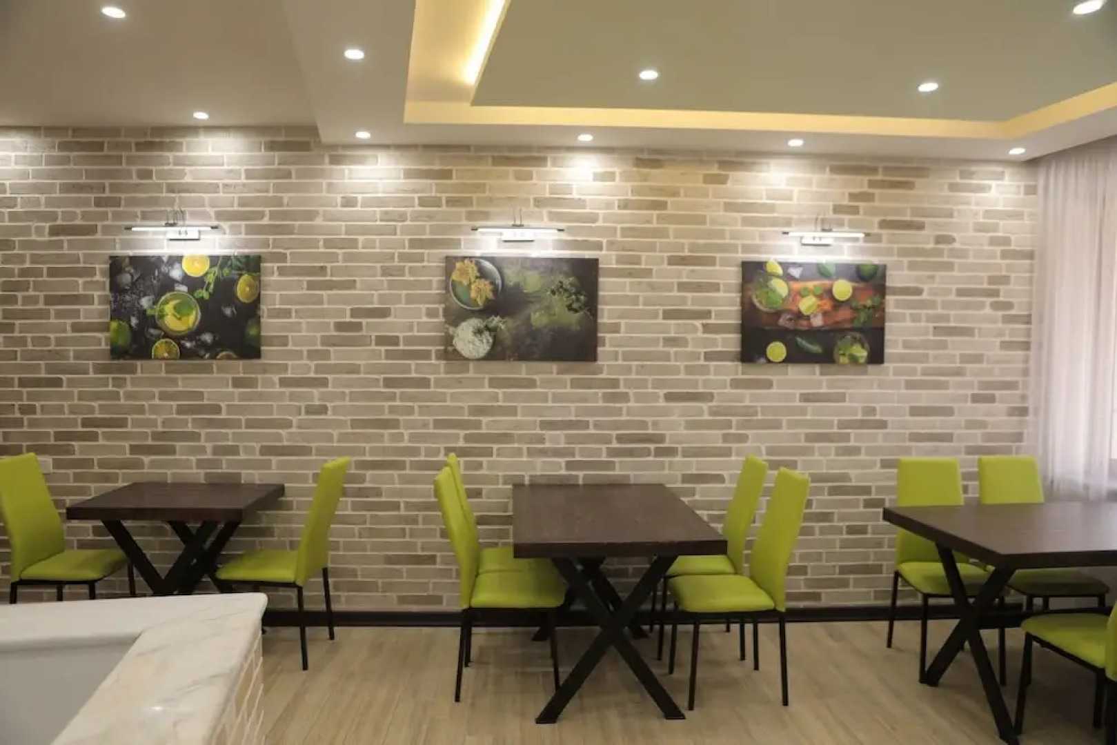 Отель «4 комнаты»