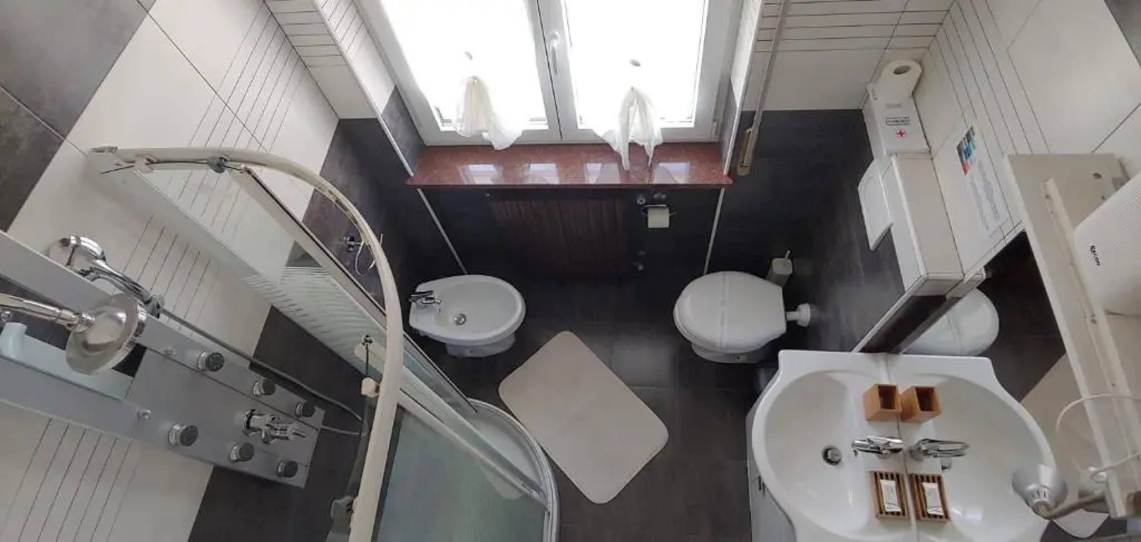 VALCHIAVENNA - B&B - Affittacamere - Guest House - Appartamenti - Case Vacanze - Home Holiday