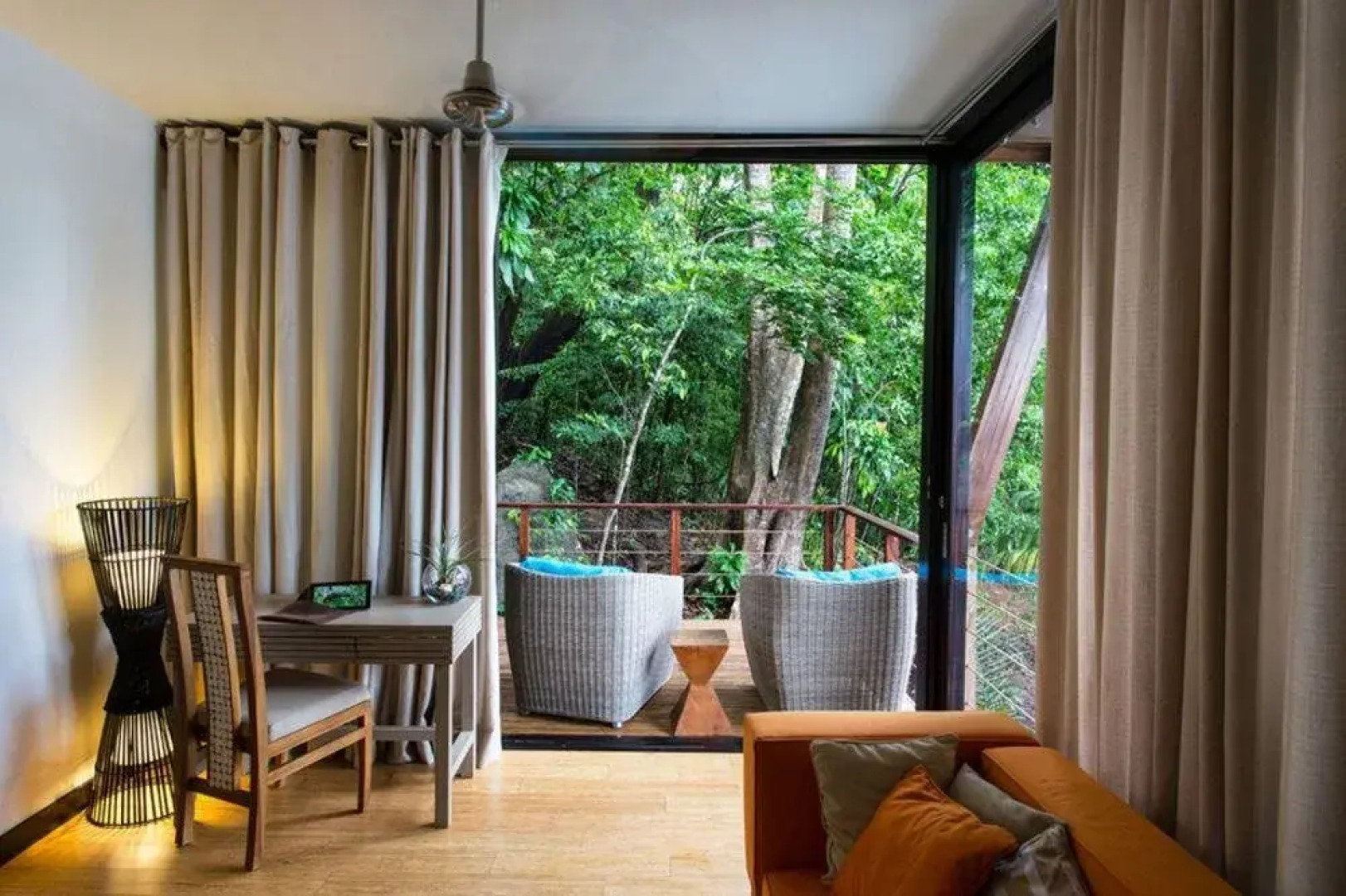 Isla Palenque Member of the Cayuga Collection