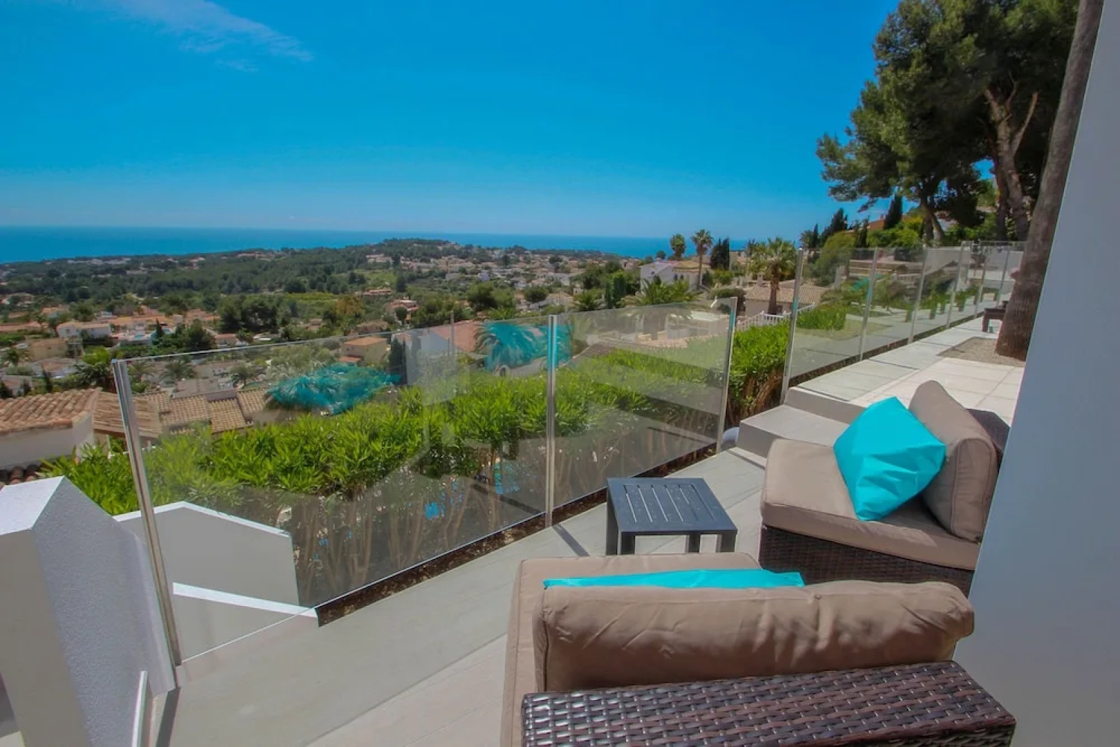 Amigos - holiday home with private swimming pool in Moraira