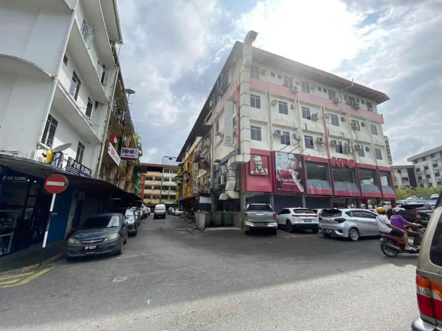 OYO 90739 Dung Fang Hotel