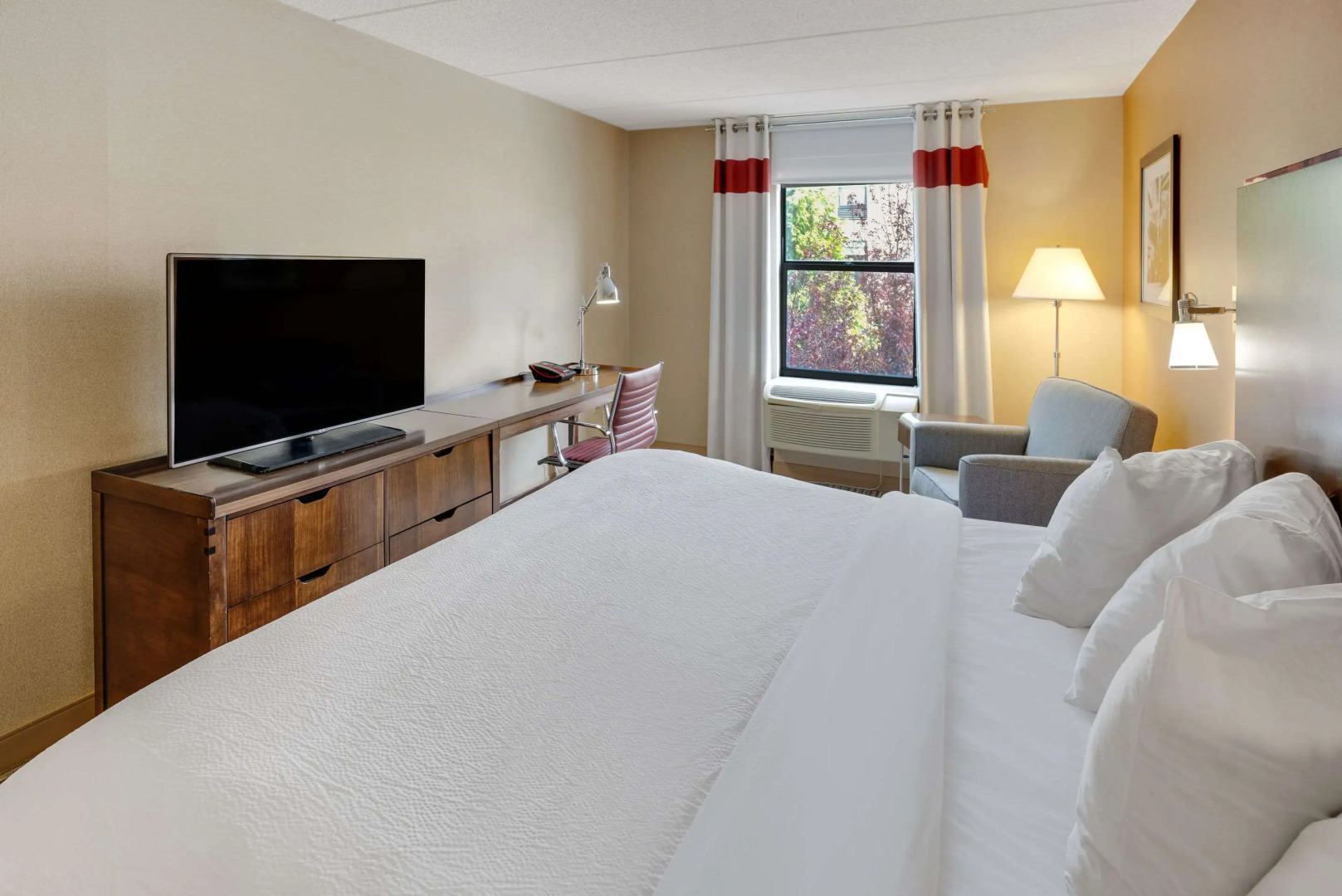 The Crossroads Hotel, Newburgh