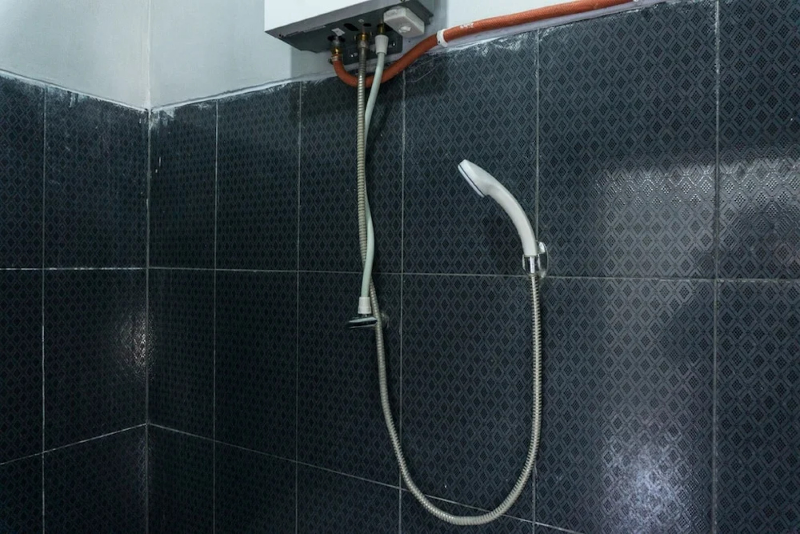 Penginapan Hello by RedDoorz