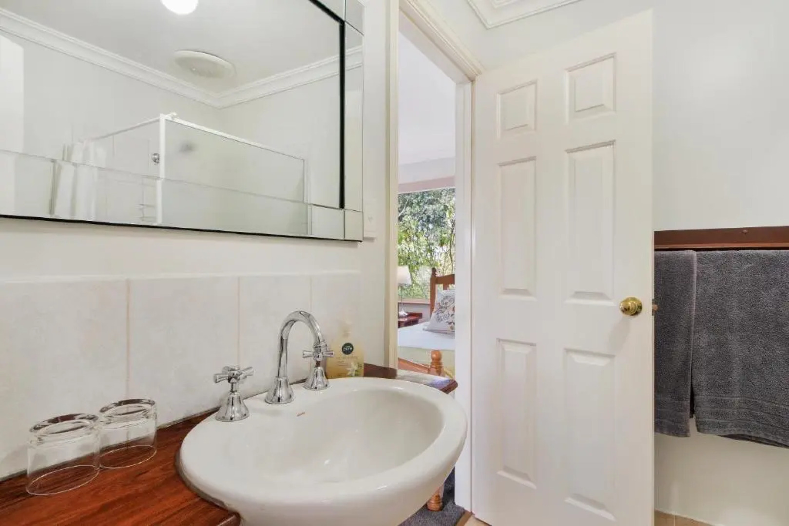 Shambhala Guesthouse