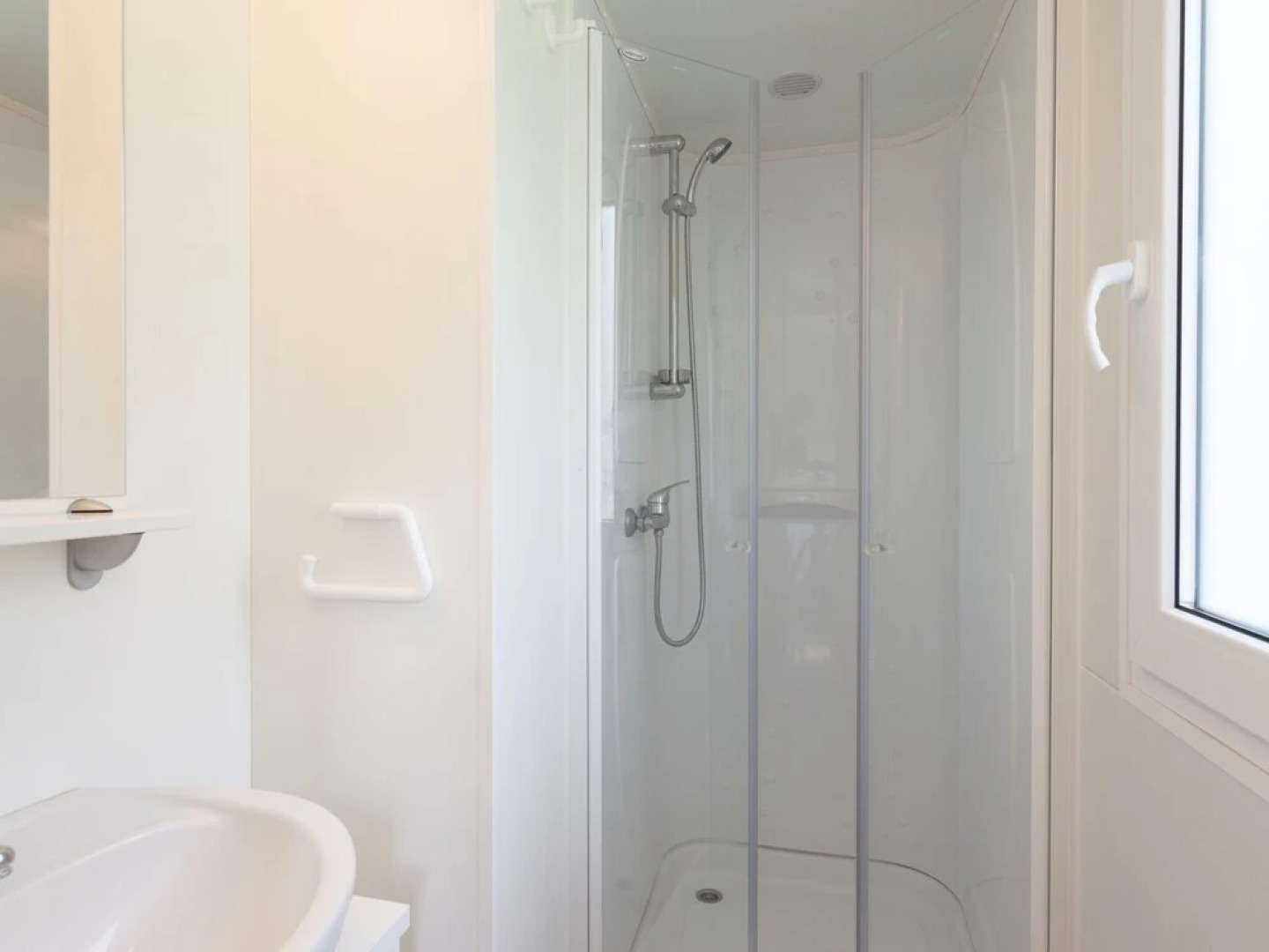 Cute Mobile Home in Januv Dul Bohemian Near Forest