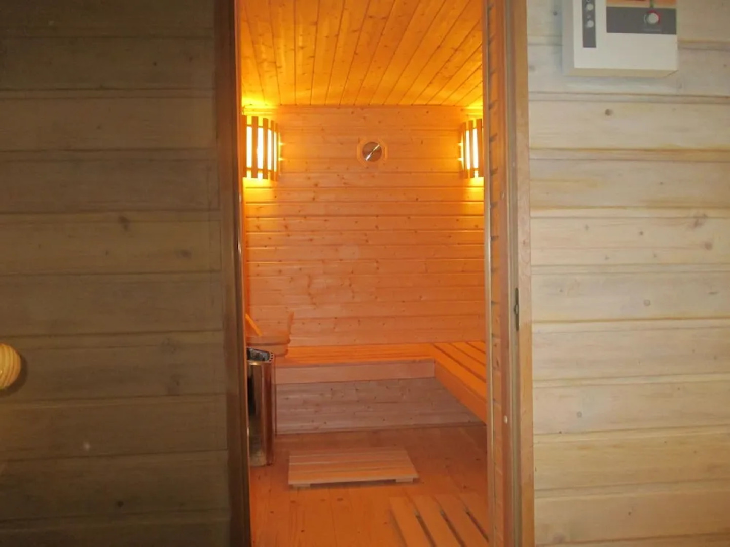 Cozy Chalet in Oignies-en-Thierache with Sauna