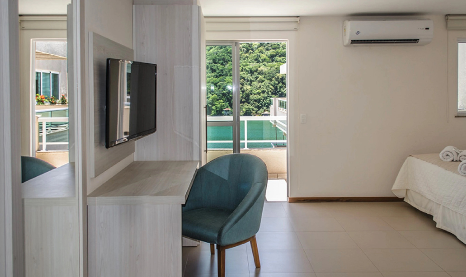 Porto Marina Mont Blanc Resort