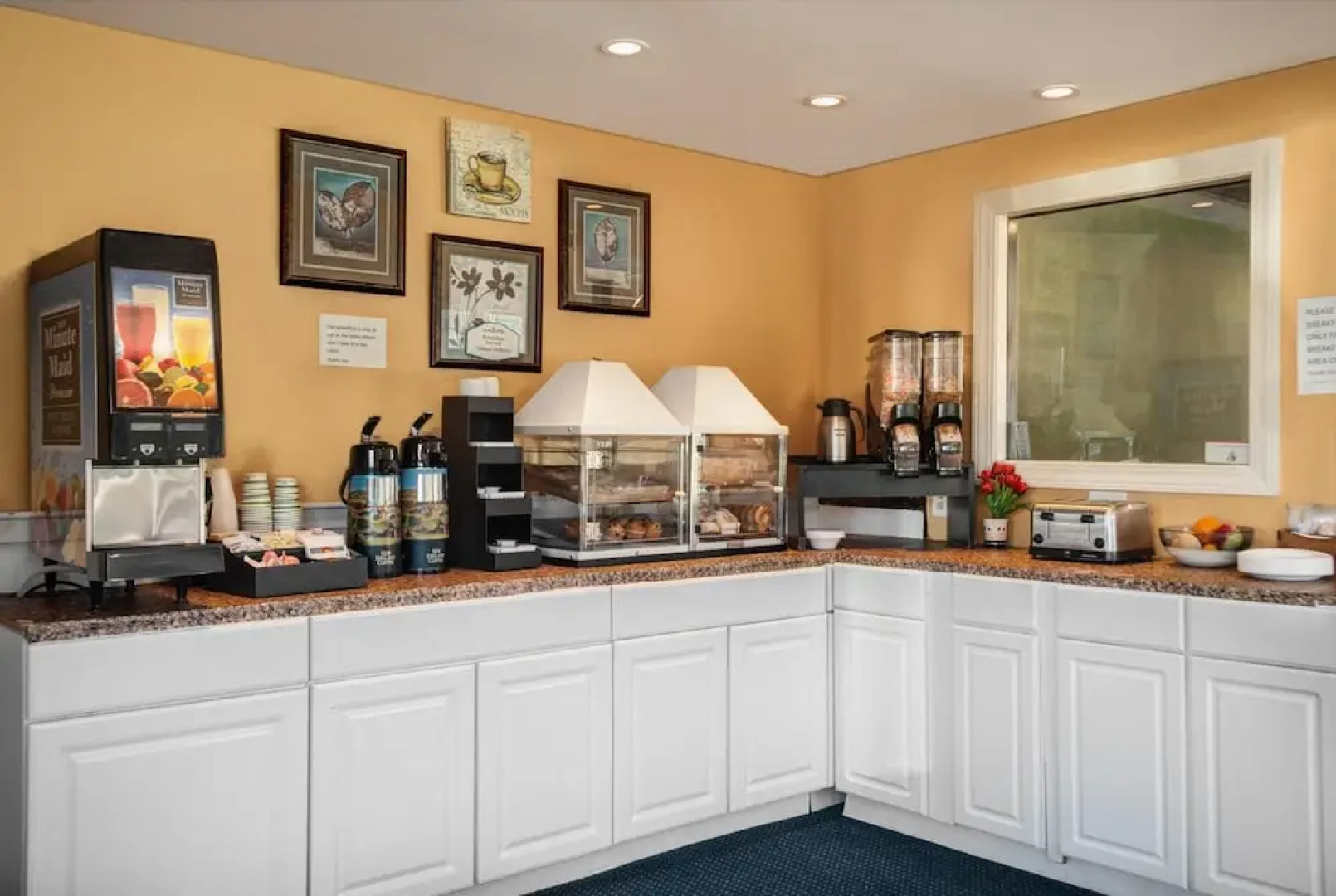 Monticello Inn Framingham