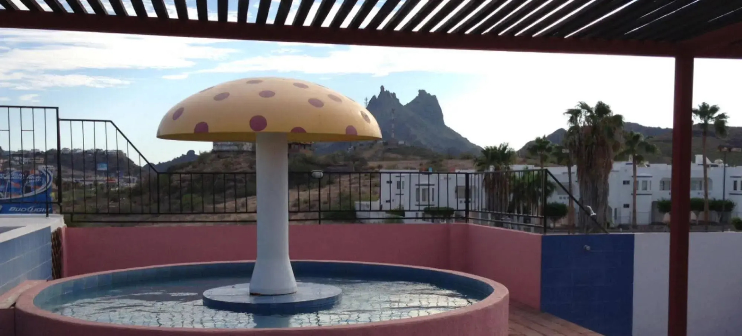 Los Jitos Hotel & Suites