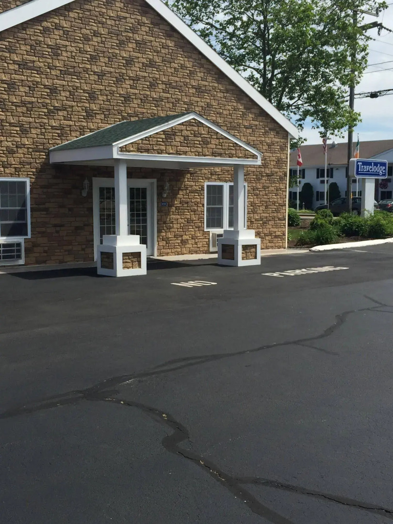 Sunbird Cape Cod Resort