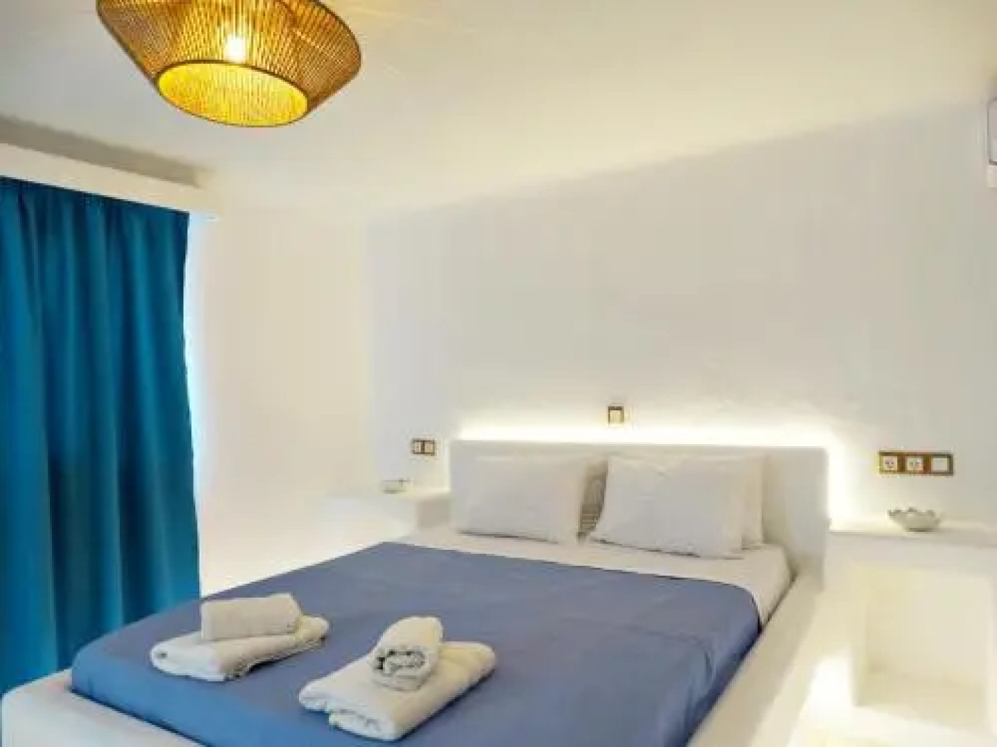 Apopsis Mykonian Houses